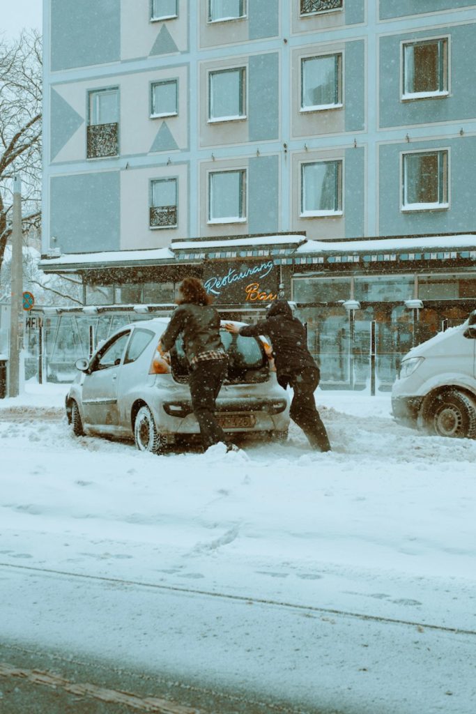 Common Winter Car Problems: Avoid & Fix in 5 Steps
